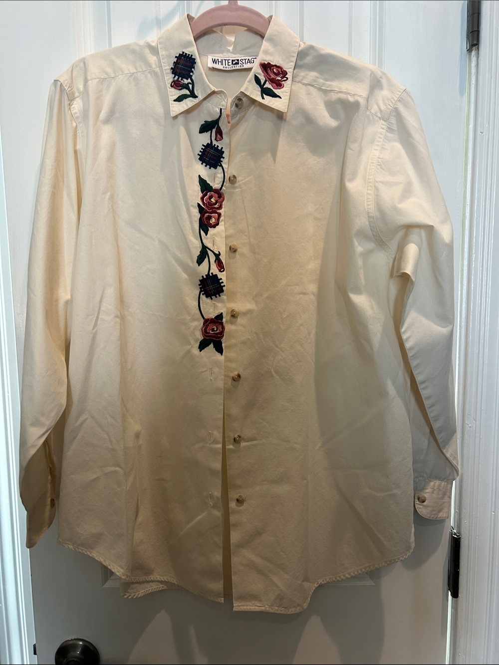 VINTAGE White Stag Cream Button-Down Shirt with Floral Embroidery